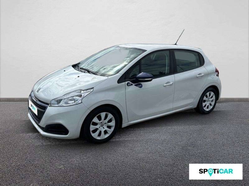 PEUGEOT 208 Essence