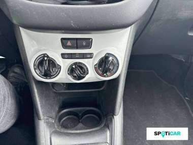 PEUGEOT 208 Essence