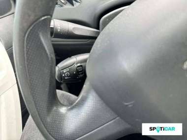 PEUGEOT 208 Essence