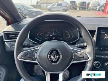 RENAULT Clio Essence