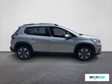 PEUGEOT 2008 Essence