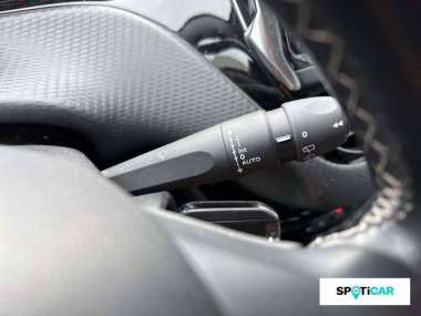 PEUGEOT 2008 Essence