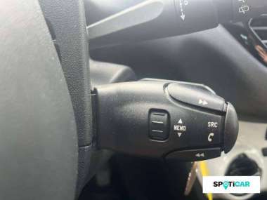 PEUGEOT 208 Essence