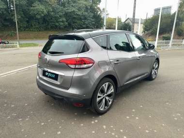Renault Scénic Essence
